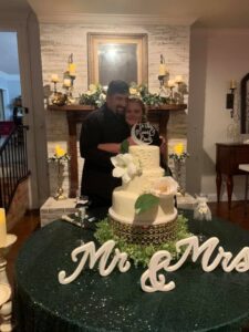 wedding cake with magnolia